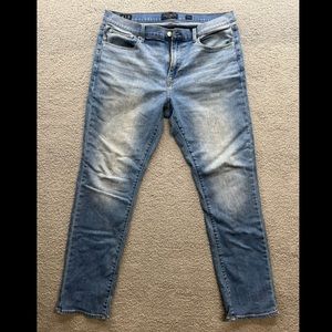 Lucky Brand 410 Athletic Slim Jeans Men’s 36x32